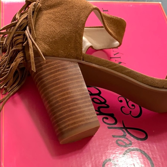Seychelles Hello lovely Suede fringe open toe heel - Picture 7 of 8
